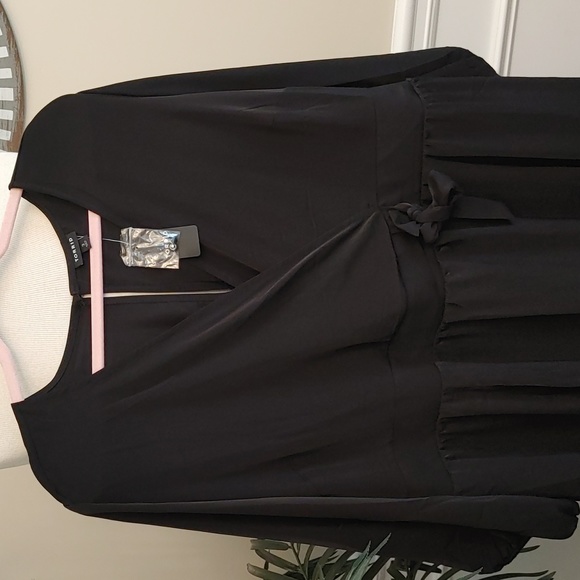 Torrid Crepe de Chine Surplice Dress Faux wrap belted smocked Plus Size 3/3X - Picture 3 of 16